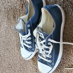 Unisex Converse sneakers